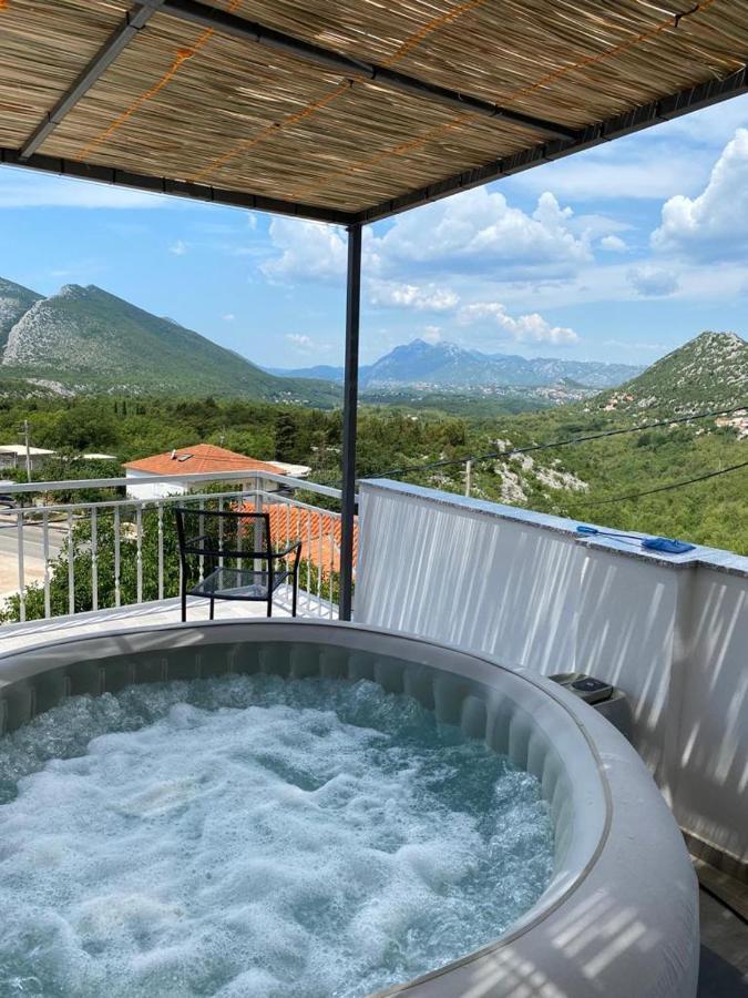 Holiday Home Horizonte With Jacuzzi Gornja Brela Exterior photo