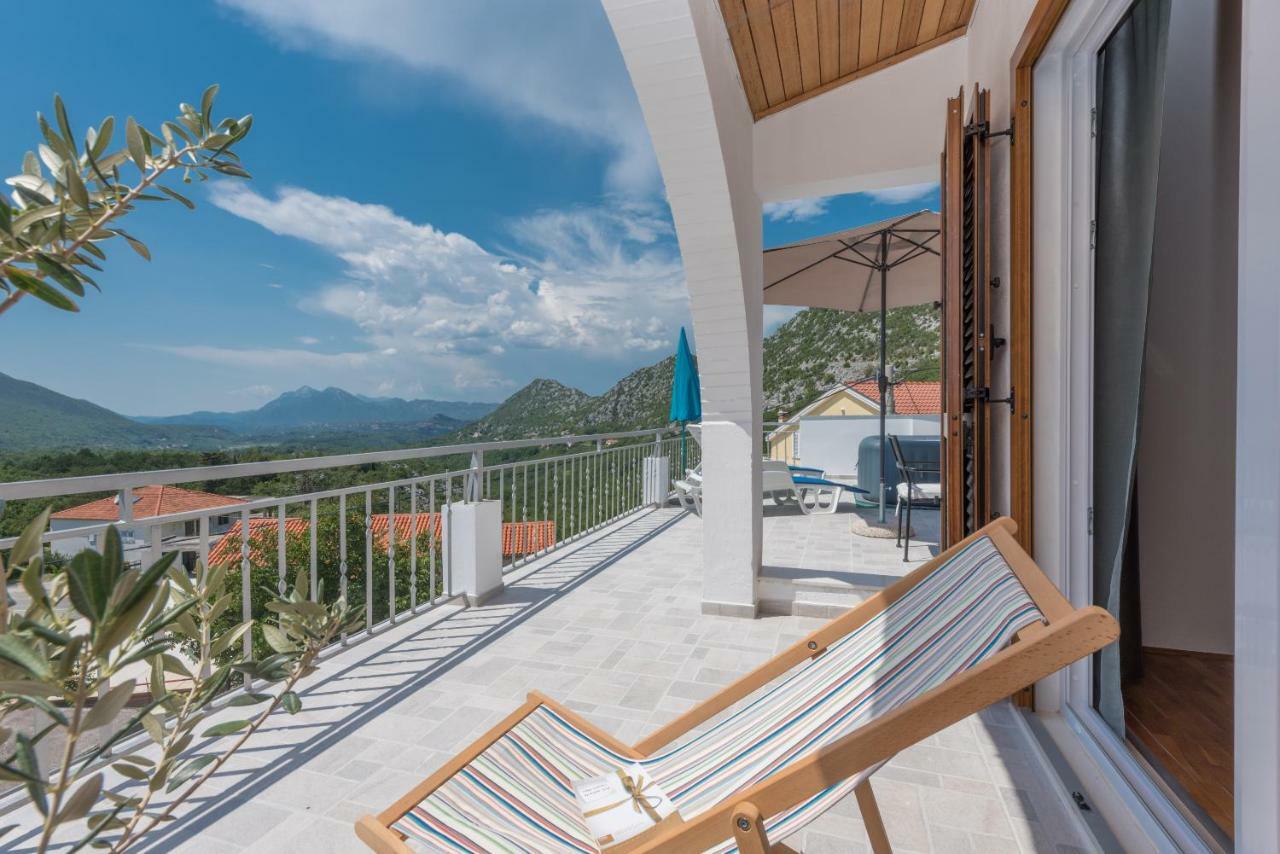 Holiday Home Horizonte With Jacuzzi Gornja Brela Exterior photo